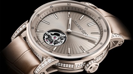 The new 38 mm Code 11.59 by Audemars Piguet Flying Tourbillon offers an elegant aesthetic with its 18-carat sand gold case set with brilliant-cut diamonds, sand gold-toned dial and beige alligator strap © Audemars Piguet