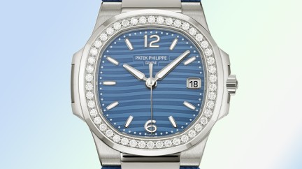 7010G Nautilus Date, Central Seconds © Patek Philippe