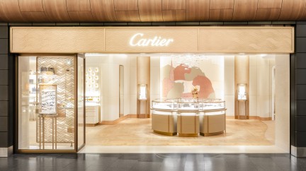 Cartier, in collaboration with Bucherer, debuts its first airport boutique in Switzerland, located at Zurich Airport on July 29, 2025 © Cartier