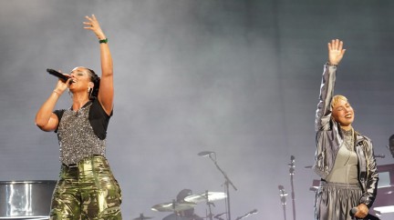 Alicia Keys wearing Dennison in Japan © Dennison