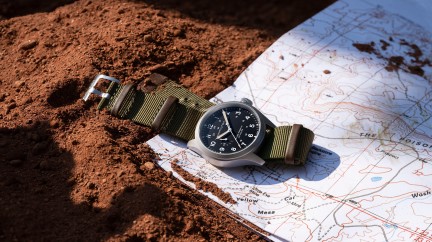 The new Hamilton Khaki Field Power Reserve © Hamilton