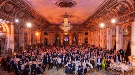 Black-tie evening to ft. celebrity co-chairs, lifetime achievement award, charity auction presented by Sotheby’s & more © HSNY