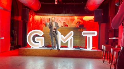 © GMT