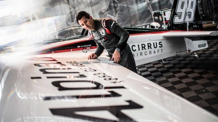 Team Goulian at Red Bull Air Race in Budapest - Alpina