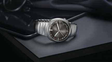  Streamliner Perpetual Calendar - H.Moser & Cie.