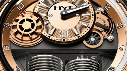 Bathed in black - HYT