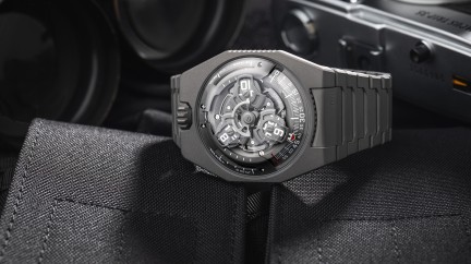  UR-100V - Urwerk