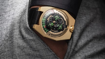 UR-100 Electrum  - Urwerk