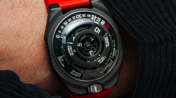 UR-100V – « LightSpeed » © Urwerk