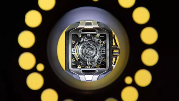 AS-01 Tourbillon Volant Central © Lorige