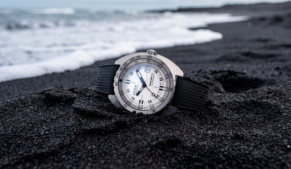 DOXA SUB 300 Ti5 © DOXA