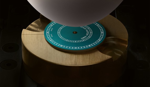 Louis Vuitton Monterey Green Ceramic Dial © Louis Vuitton