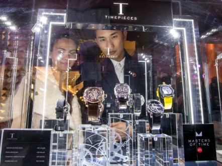 DFS Masters of Time - Watch exhibitions