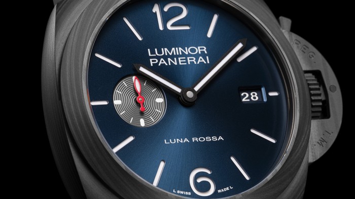 Luminor Luna Rossa  Carbotech™ © Panerai
