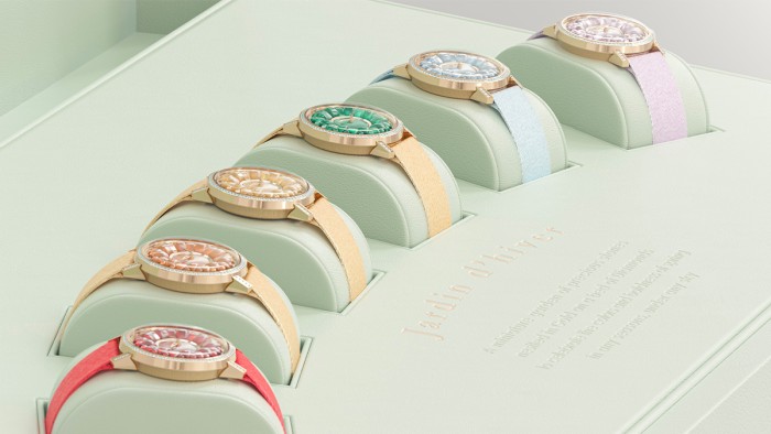 Jardin d’Hiver, un coffret édité en série limitée à 6 exemplaires renfermant 6 montres Lili Bouton en or rose et diamants dont chacun présente un cadran unique au choix en Opale rouge, Opale Fanta du Chiapas mexicain, Opale jaune du Brésil, Chrysoprase Australienne, Topaze d’Arizona et Améthyste Péruvienne... CHF 230'000 © Beauregard
