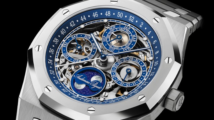 The Royal Oak Perpetual Calendar Openworked “150th Anniversary” harmoniously combines cutting-edge materials with a vintage-inspired dial design to bring down the curtain on Calibre 5135 © Audemars Piguet