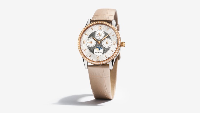 Montblanc Bohème Perpetual Calendar version bi-color avec bracelet beige © Montblanc