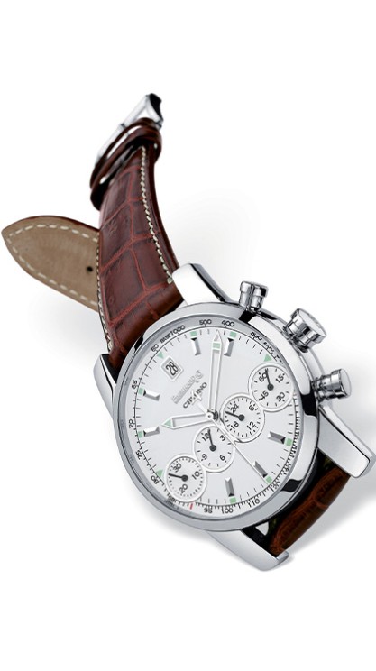 Chrono 4 ‘21-42’ © Eberhard & Co.