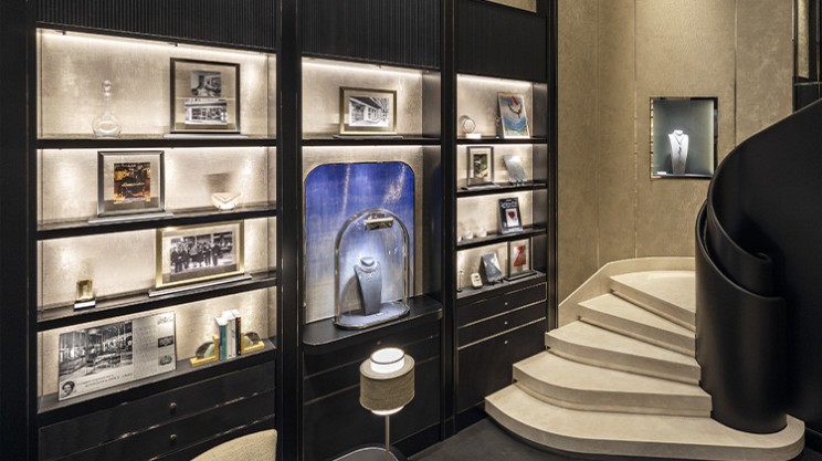Van Cleef & Arpels address in Geneva at 10 Rue Robert-Céard © Van Cleef & Arpels