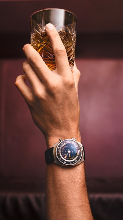 Flytrack Cocktail Timer Singer Reimagined X Fine Watch Club © Joy Cortésy