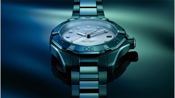  Aquaracer Professional 200 Solargraph  © TAG Heuer