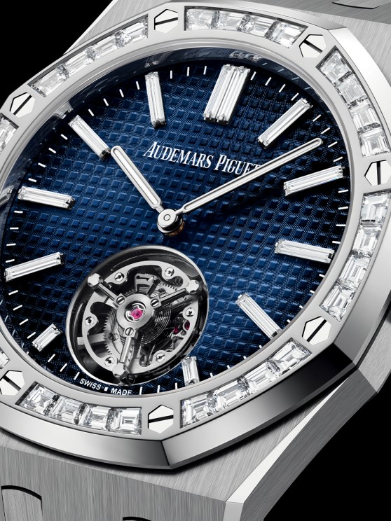 37 mm Royal Oak Selfwinding Flying Tourbillon Extra-Thin (Rd#3) © Audemars Piguet