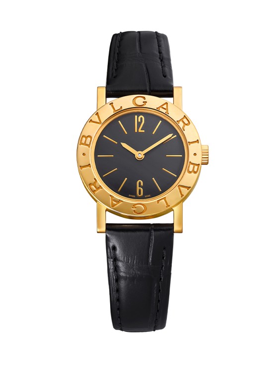 Bulgari Bulgari en or jaune, 26 mm de diamètre, mouvement à quartz, bracelet en cuir © Bulgari