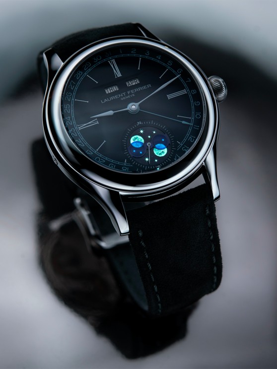 Classic Moon © Laurent Ferrier