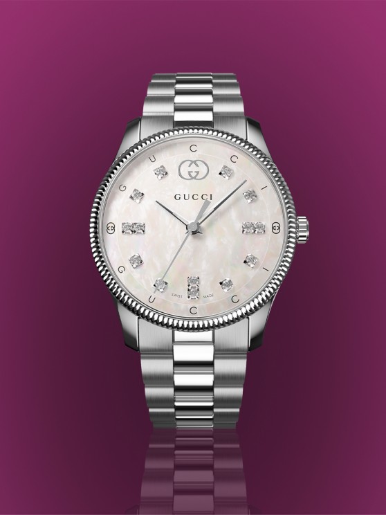 G-Timeless Steel in silver mother-of-pearl with diamonds at indexes in 29mm © Gucci