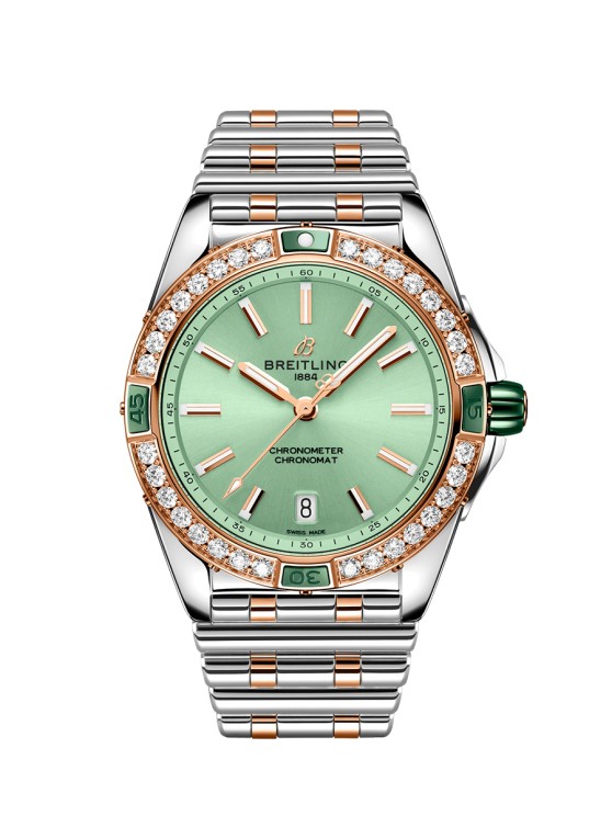 Super Chronomat 38 en acier et or rouge, lunette sertie de diamants de synthèse, cadran vert, mouvement automatique avec date par guichet, bracelet en acier et or rouge. CHF 13'900.- © Breitling