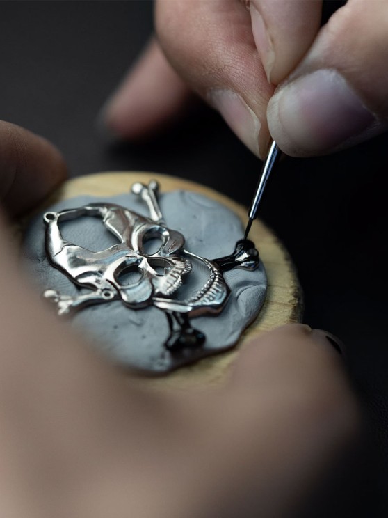 Tourbillon Skelet Ceramic - Skull Pink Pointillism © Jaquet Droz