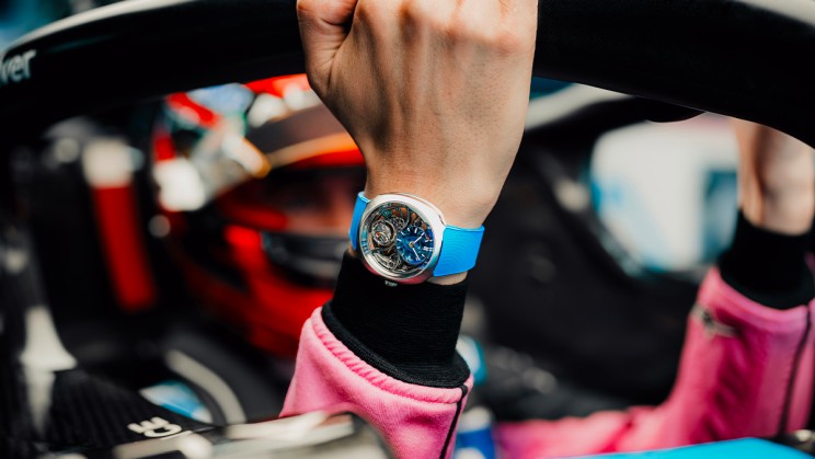 Streamliner Cylindrical Tourbillon Skeleton Alpine Limited Edition © H. Moser & Cie