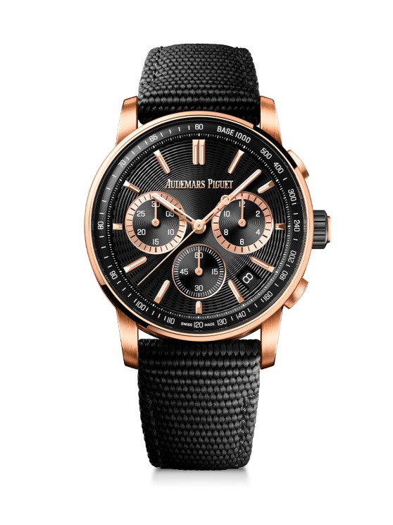 Code 11.59 en céramique et or rose, 41 mm de diamètre, mouvement chronographe automatique avec date par guichet, bracelet en caoutchouc. Audemars Piguet. CHF 43’300. © Audemars Piguet