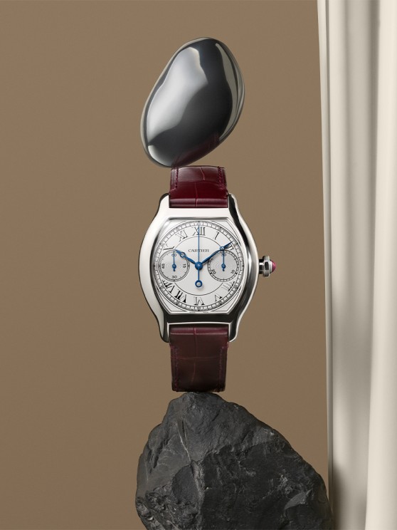 Cartier Privé Tortue Monopoussoir Chronograph © Cartier