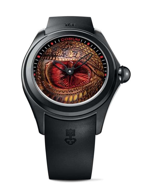 Bubble en acier PVD noir, 47 mm de diamètre, cadran motif œil de dragon, mouvement automatique, bracelet en caoutchouc. Série limitée à 88 exemplaires. CHF 7’000.- © Corum 