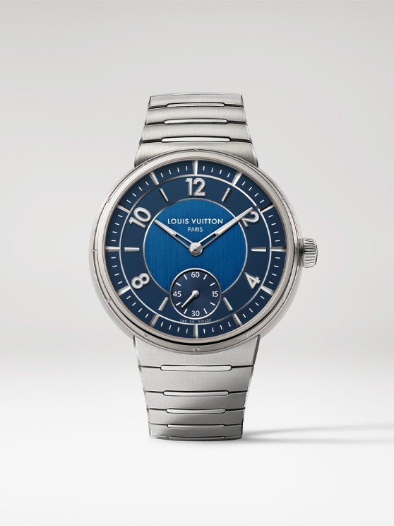 Tambour en acier, 40 mm de diamètre, cadran bleu à deux tons, mouvement automatique avec petite seconde, bracelet en acier. CHF 18’000 © Louis Vuitton
