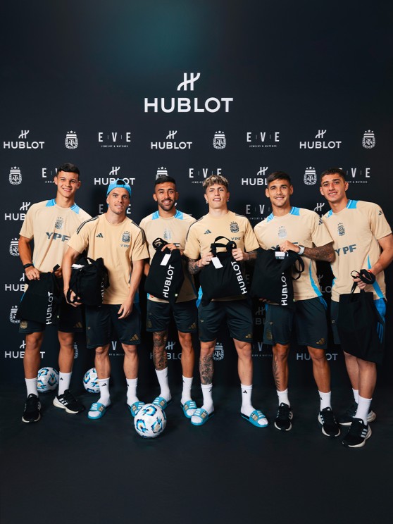 Valentin Carboni, Giovani Lo Celso, Nicolas Gonzalez, Alejandro Garnacho, Lucas Martinez Quarta, Mateo Morro © Hublot