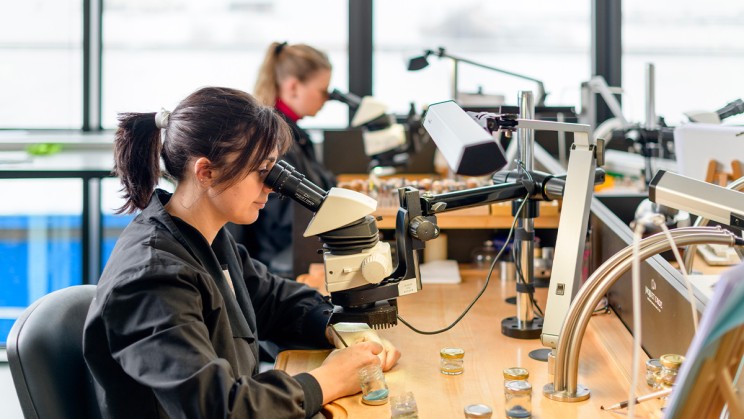 Atelier d'art - email © Jaquet Droz