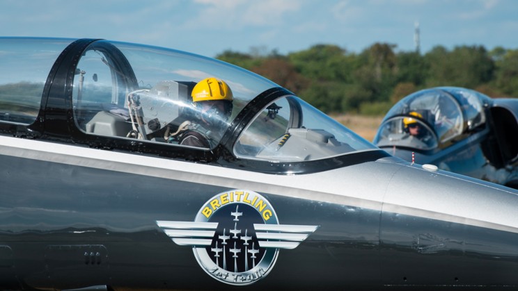 Logo du double jet de Breiling sur un avion © David Carter / Delos Communication 