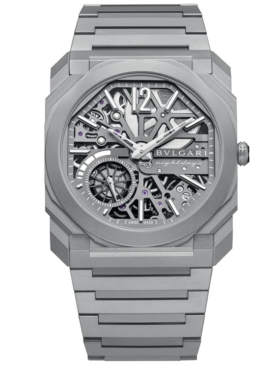 Octo Finissimo in titanium, 40mm diameter, manual-winding movement, small seconds, titanium bracelet ©&nbsp;Bulgari