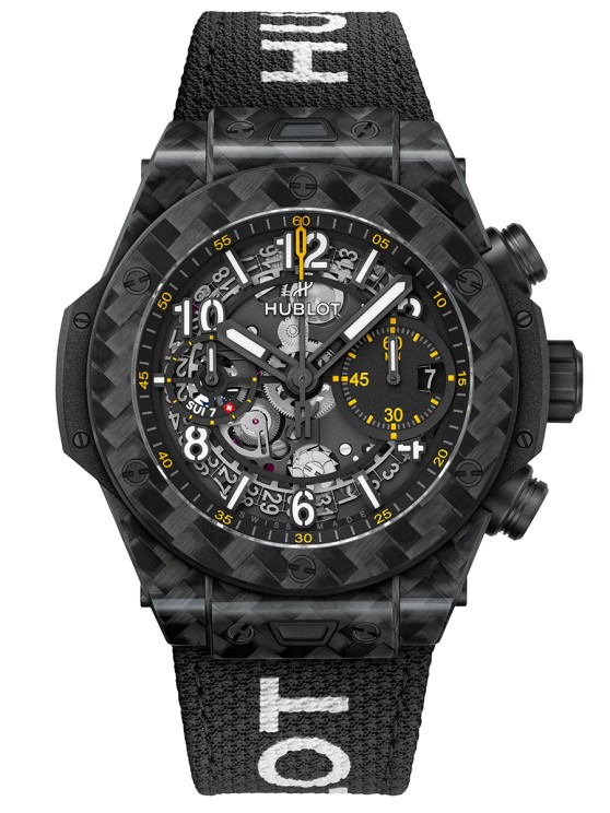 Big Bang Unico Sailing Team in carbon fibre, 44mm diameter, automatic chronograph movement, date in an aperture, interchangeable rubber strap. Limited edition of 100 © Hublot