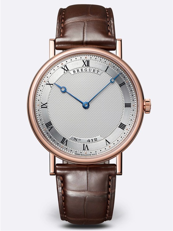 Classique 5157 en or rose, 38 mm de diamètre, mouvement automatique, bracelet en cuir ©&nbsp;Breguet