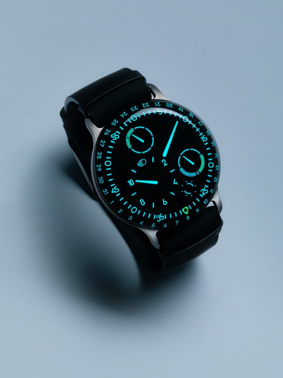 TYPE 3 B (Black) © Ressence