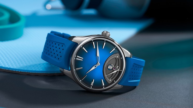 Pioneer Retrograde Seconds © H. Moser & Cie