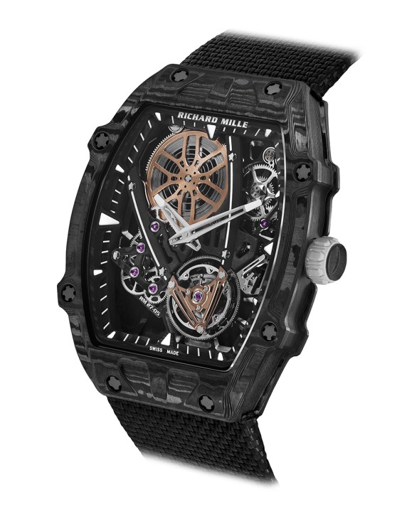 RM 27-05 en Carbone TPT, 37 x 47 mm, mouvement squelette à remontage manuel avec échappement à tourbillon, bracelet velcro. Série limitée à 80 exemplaires ©&nbsp;Richard Mille