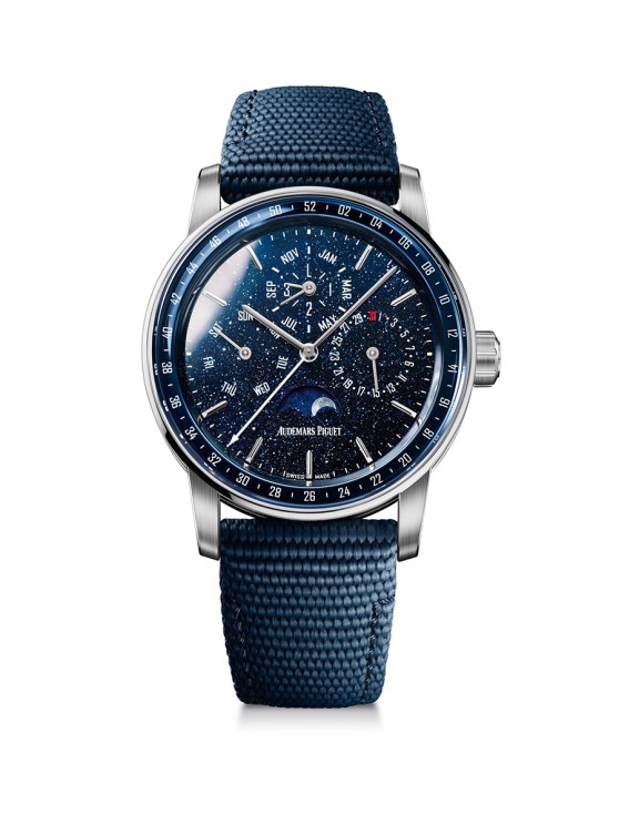 Code 11.59 en or gris, 41 mm de diamètre, mouvement quantième perpétuel automatique avec indication de la semaine, du jour, de la date, des phases de lune, du mois et des années bissextiles, bracelet en caoutchouc ©&nbsp;Audemars Piguet