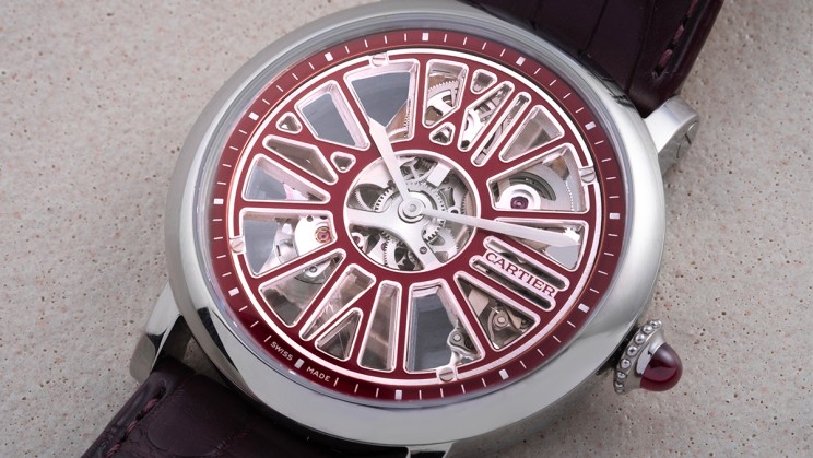 LOT 229 - Cartier Ref. 4173A, rotonde, NO 07/15, Red enamel Skeleton dial, titanium. EST: 20K - 30K CHF