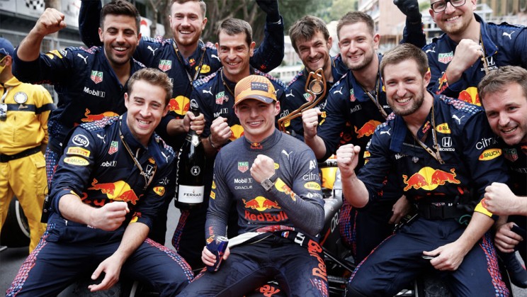 Max Verstappen and RedBull F1 Racing Team © TAG Heuer