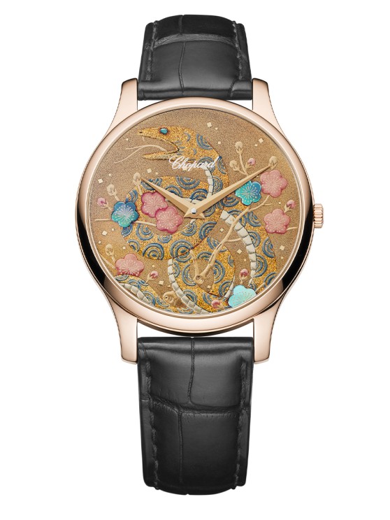 L.U.C. XP Snake en or rose, 39,5 mm de diamètre, cadran réalisé selon la technique Urushi, mouvement automatique, bracelet en cuir © Chopard
