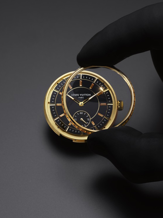 Tambour Yellow Gold Onyx © Louis Vuitton
